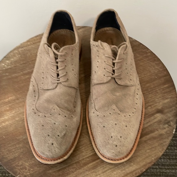 Banana Republic suede wingtip - Picture 1 of 8